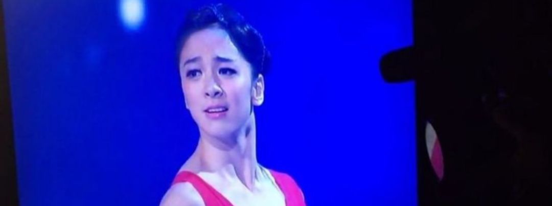 中国歌剧舞剧院首席舞蹈演员翩翩起舞,唯美演绎《往日时光》,看哭了!