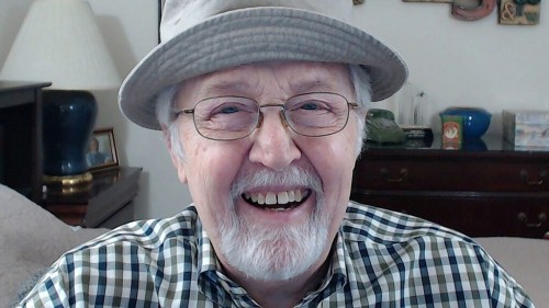 美国81岁老人拍美食成TikTok网红：我没有孩子，粉丝的爱让我不再孤单