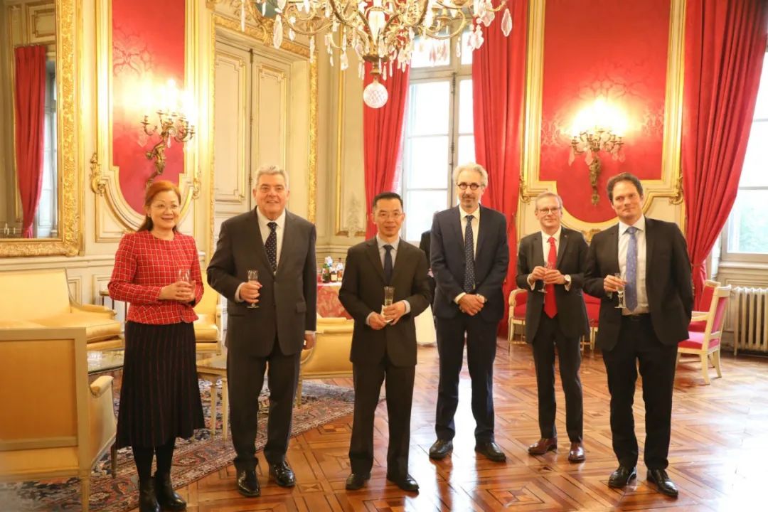 2月27日至28日,中国驻法国大使卢沙野访问法国普罗旺斯—阿尔卑斯—