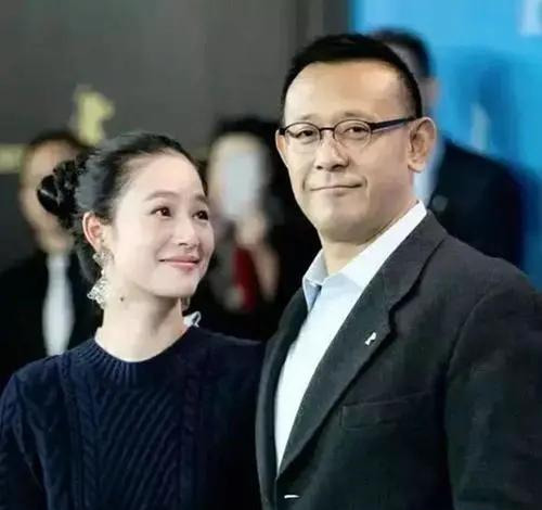 刘晓庆为了姜文离婚，为何他却娶了周韵？