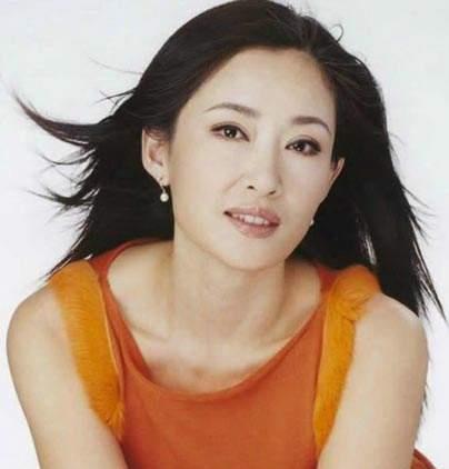 原创她是巩俐同学风头盖过宋丹丹当红时因给小孩喂奶遭受网络暴击