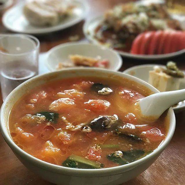 精力充沛肌肉有线条 这些40岁+博主怎么做到的