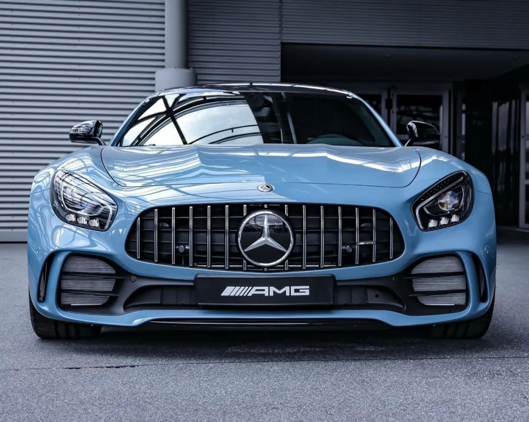 奔驰amggtr,奔驰gtr 壁纸 奔驰amg gt不升级动力一样能改装为amg gtr