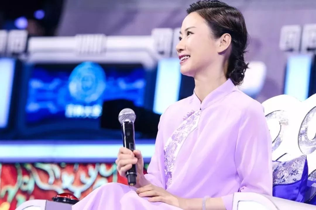 《诗词大会》冠军,回赠日本援华诗句爆火:女