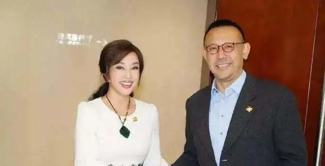 刘晓庆为了姜文离婚，为何他却娶了周韵？