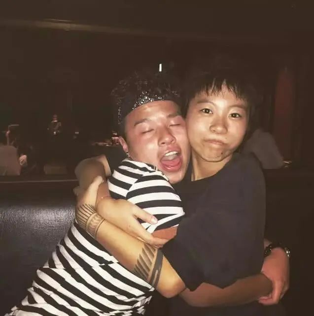 新男友丑陋还已婚？曾和周冬雨暧昧，疑和周迅