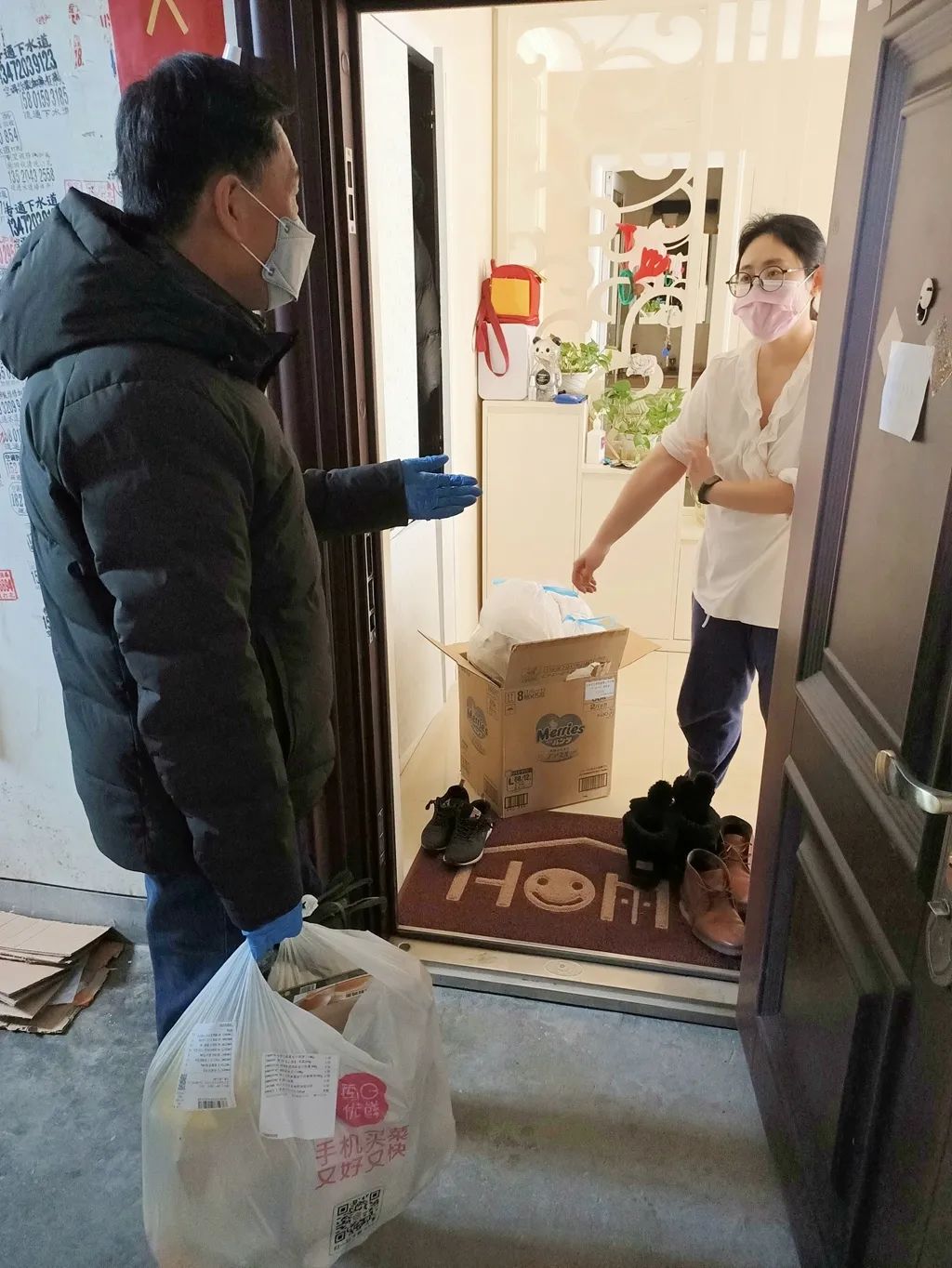 疫情防控 众志成城——区体育局实地走访下沉社区返京隔离人员