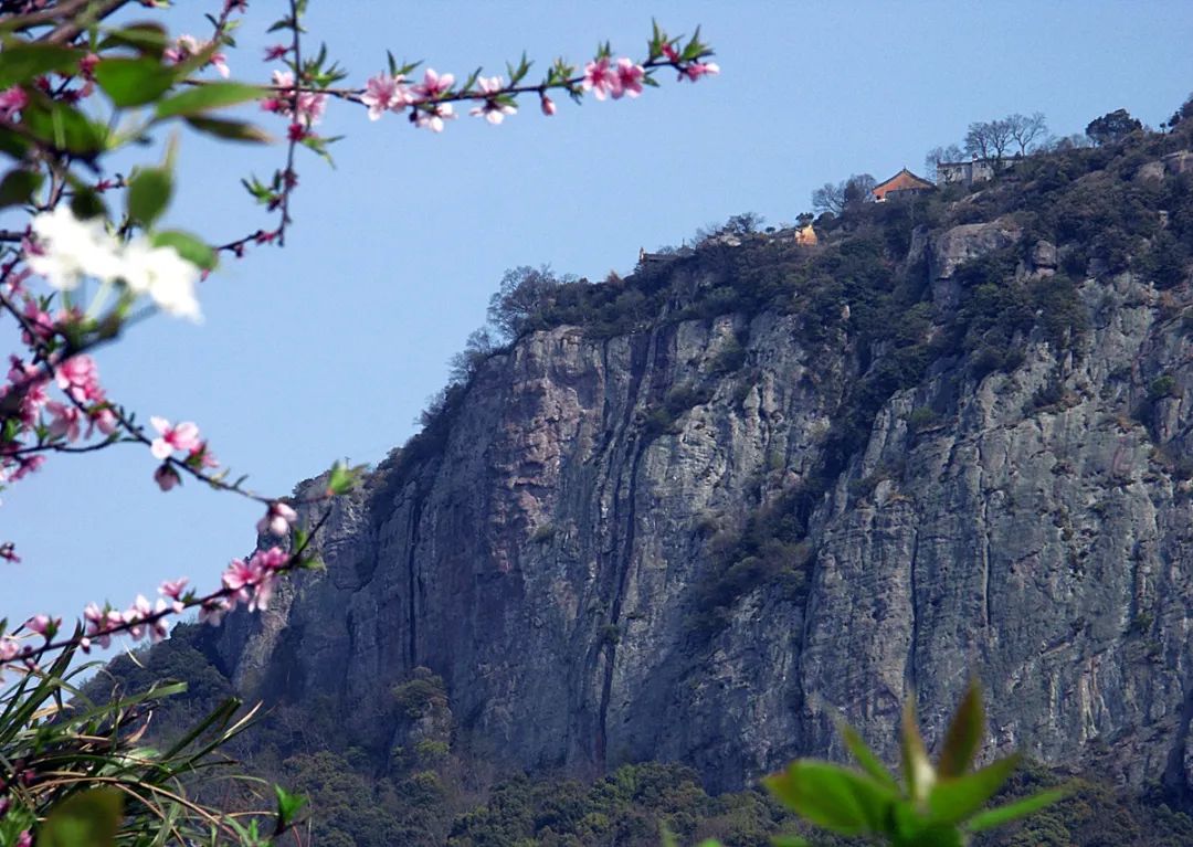 【泗洲头镇灵岩山】