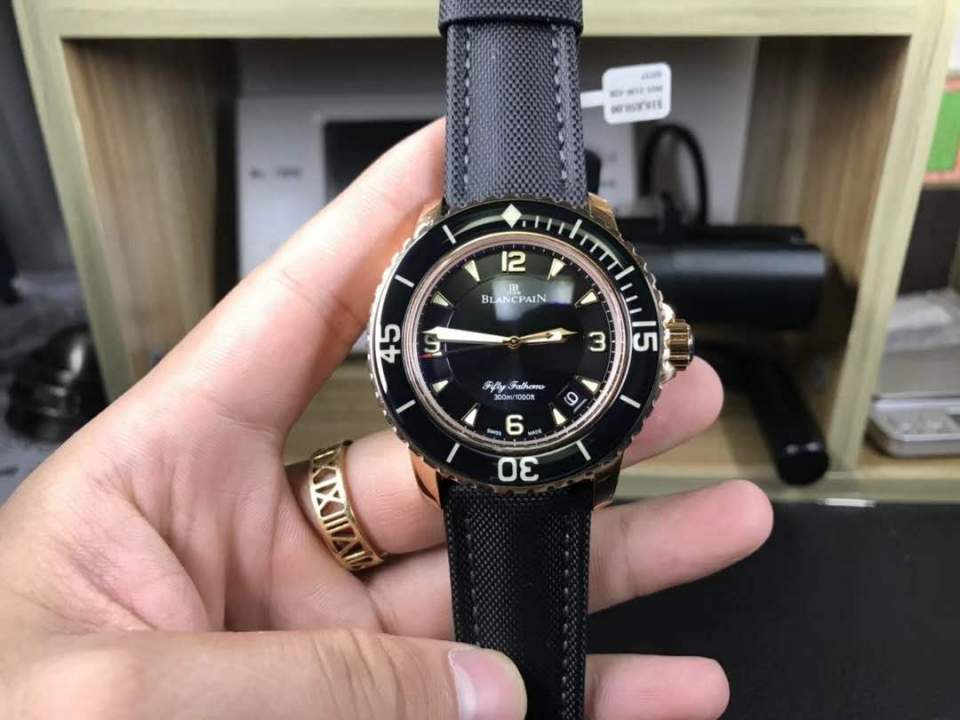 盘点8款男士机械腕表，对你来说，值得一入的是哪款？
