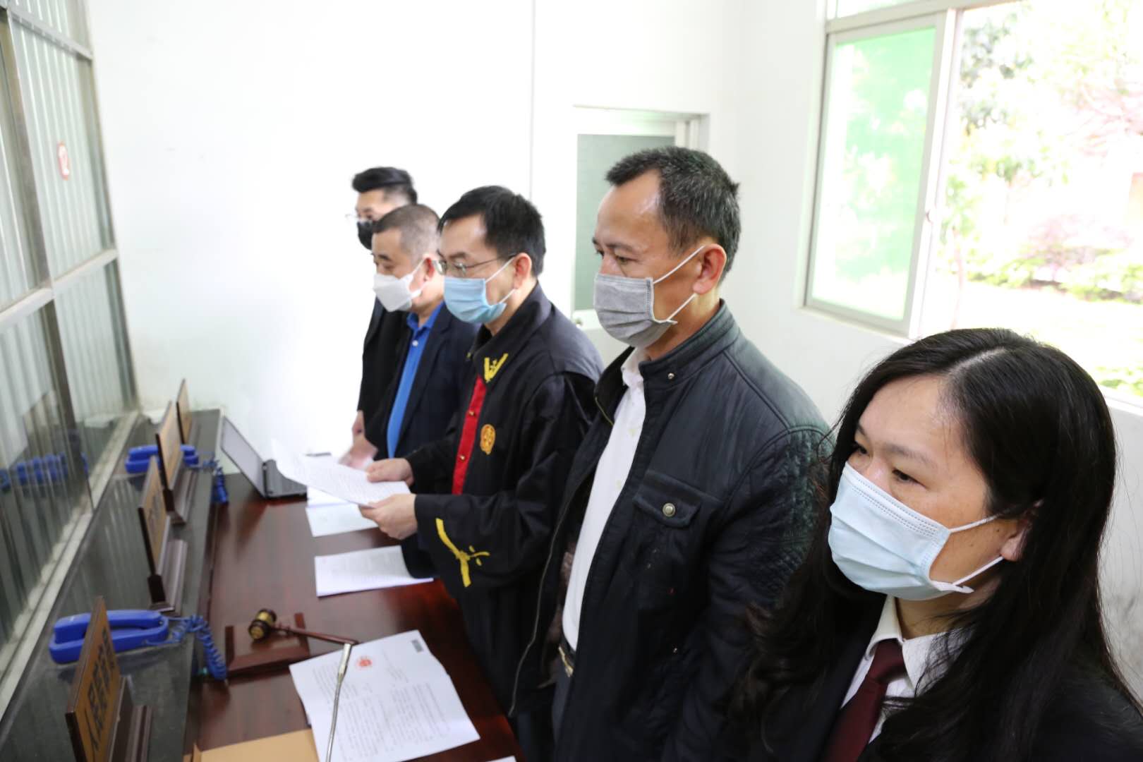 广东一男子“卖口罩”骗得200多万元，今天获刑12年