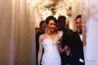 胡静@42岁胡静忙事业不顾家被传跟婆家闹掰