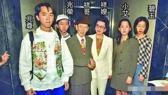 香港又一老戏骨去世，曾为争4.2亿遗产闹灵堂，