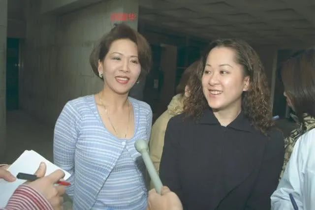 香港又一老戏骨去世，曾为争4.2亿遗产闹灵堂，