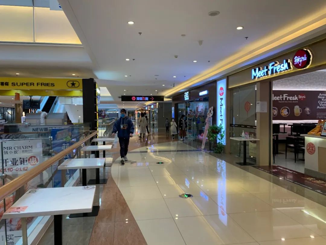 应急响应下调,疫情防控不松!记者在乐清公共场