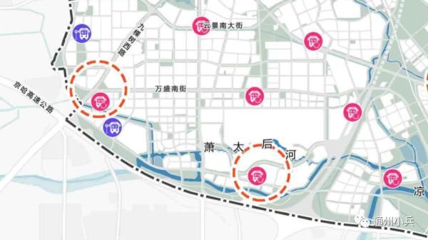 ↑红色为交通枢纽、蓝色为公交中心站 在此前公布的《城市副中心交通枢纽示意图》中显示,文化旅游区周边将有多个交通枢纽设施,咱们一起来分析一下 环球影城北交通枢纽、通马路交通枢纽的大致位置~ 通马路交通枢纽 今年,通州将再添两个交通枢纽及一个公