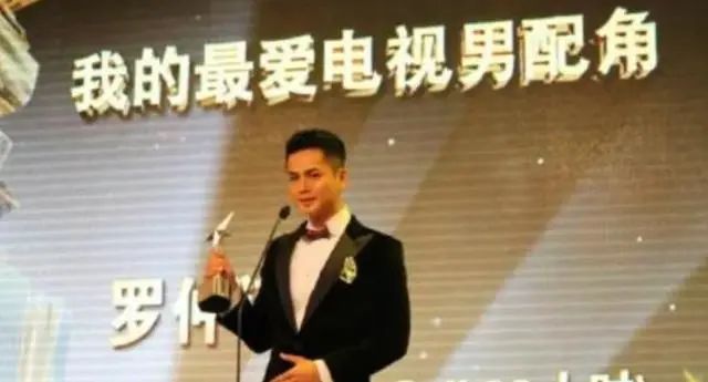 童年女神罕见露面晒孕肚！嫩男老公情史糜烂臭