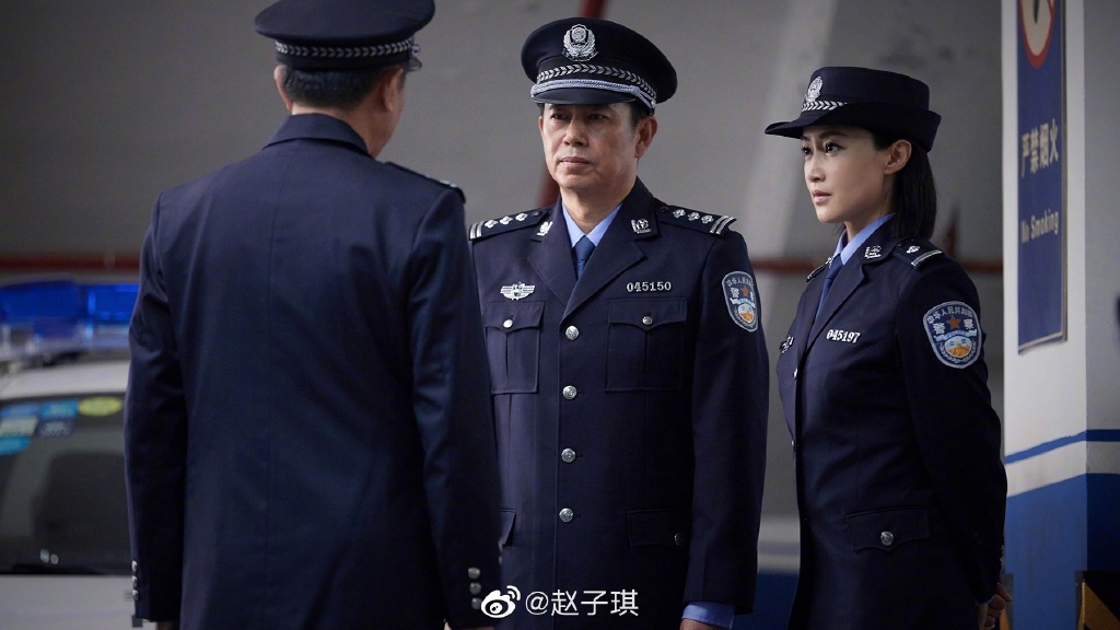 炒作or气愤？赵子琪与《重生》剧方开撕：我记错