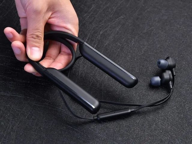 索尼wi-1000xm2与bose qc30到底该选谁?_耳机