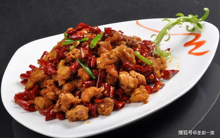 回锅肉炒辣椒怎么炒好吃 d5ef7e5374044ff78bb3f57177f31281.jpeg