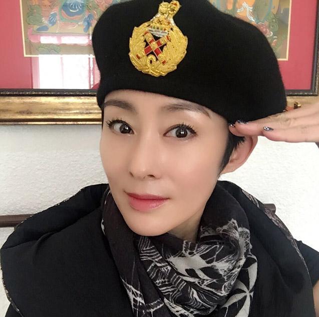 张敏晒出如今住的房子, 年过半百仍是单身, 就连