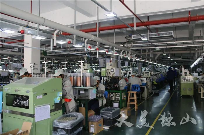 贵州标准电机有限公司车间 返回搜