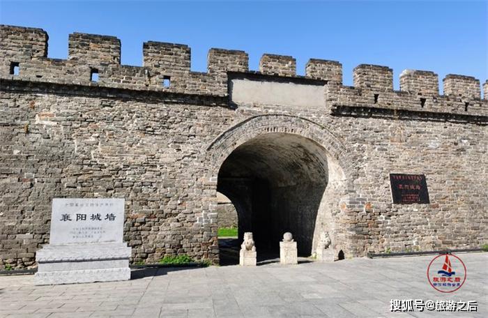 湖北襄阳最繁华的地方,不仅有护城墙,还有一条护城河