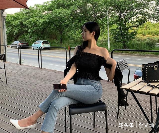 怎样让自己变得有气质和更加漂亮 45d2fcfa058c4871bc7e5165f725a38d.png