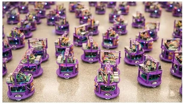 上百个小机器人蜂拥而至，美国科学家开发算法