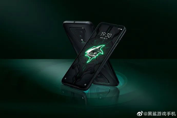3499起！腾讯黑鲨游戏手机3正式发布_方面