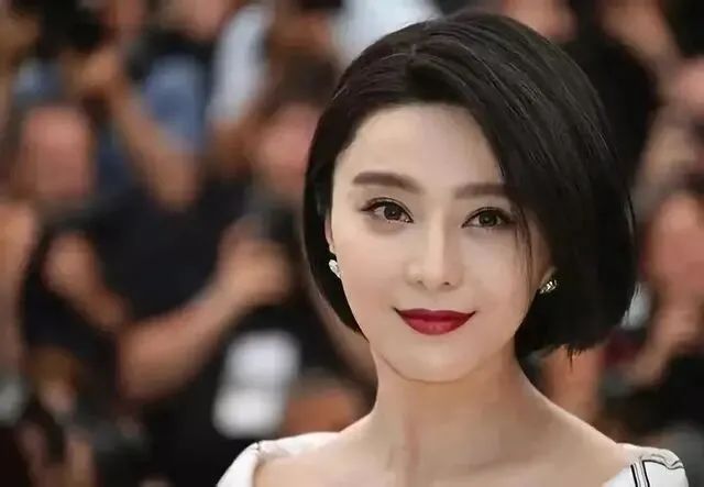 范冰冰再登海外封面，美是很美，就是很“掉价