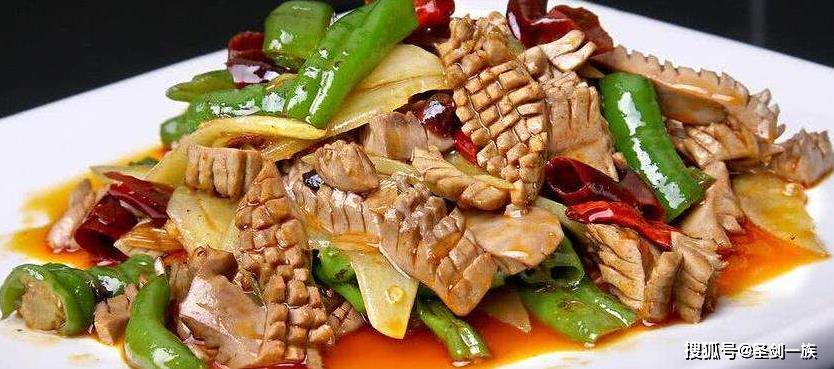 美味推荐:白灼油麦菜,红焖鸭,丝瓜炒木耳,爆炒腰花的做法