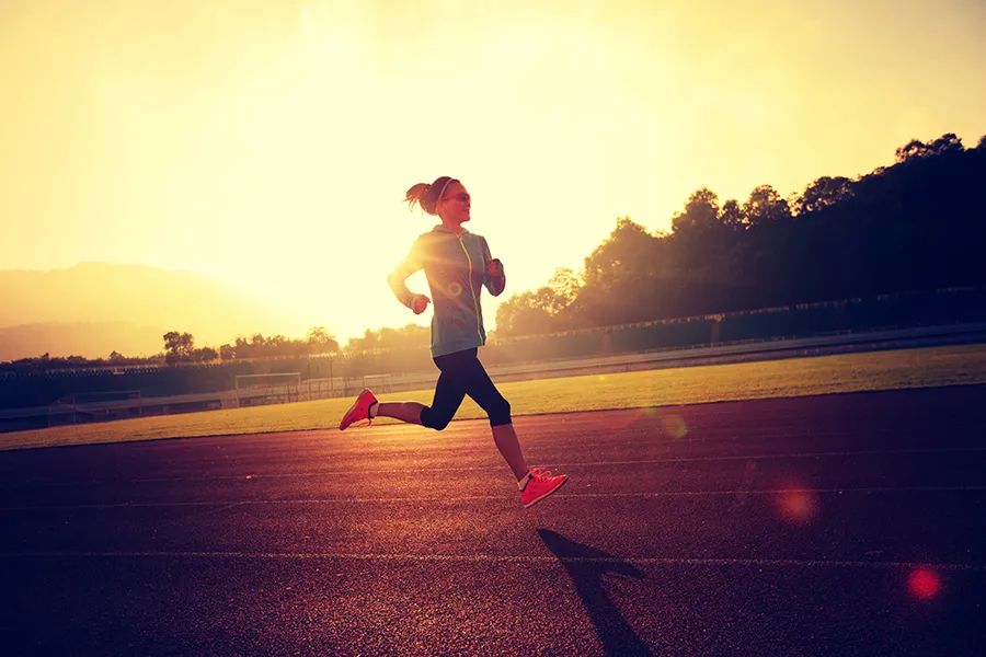 想要提高跑步表现,了解乳酸阈值训练是第一要
