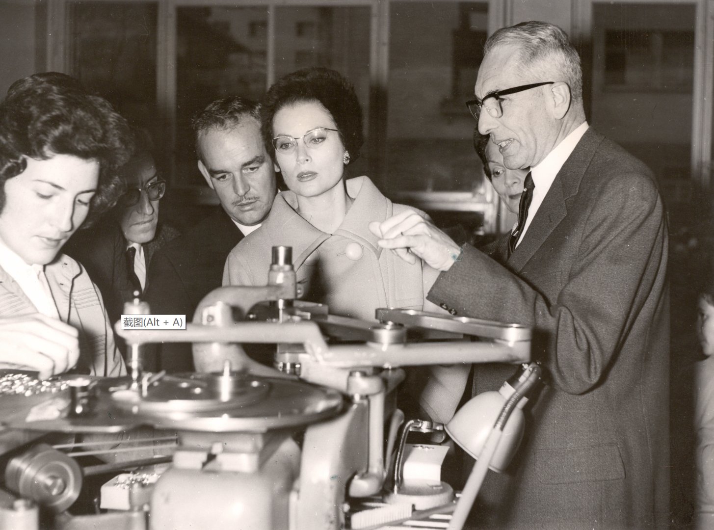 ��һ�̼�֤����TISSOT������봫��Ů�ԵĲ���֮Ե