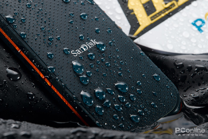 闪迪至尊超极速移动固态硬盘评测:又快又结实