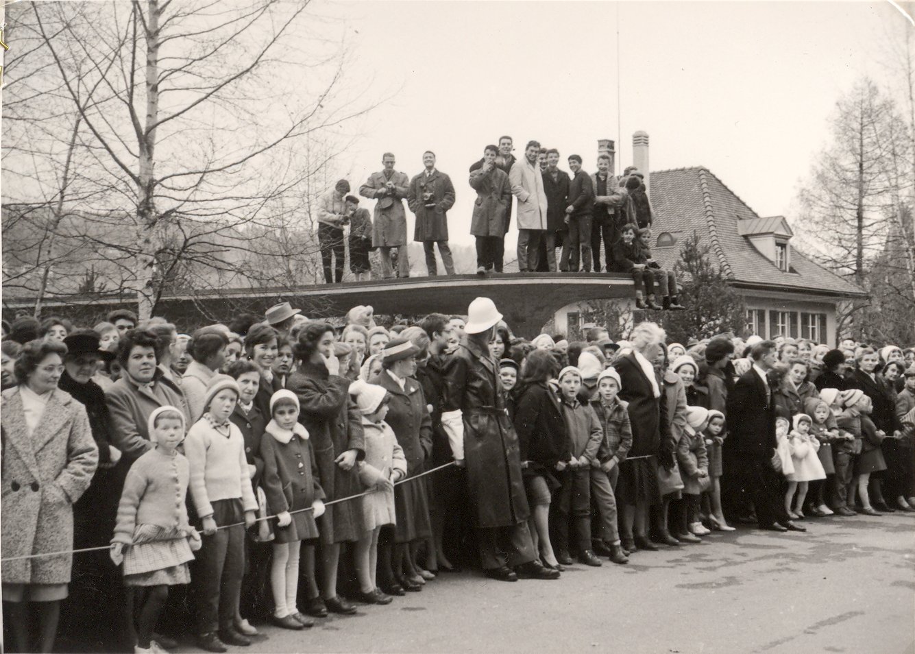 ��һ�̼�֤����TISSOT������봫��Ů�ԵĲ���֮Ե