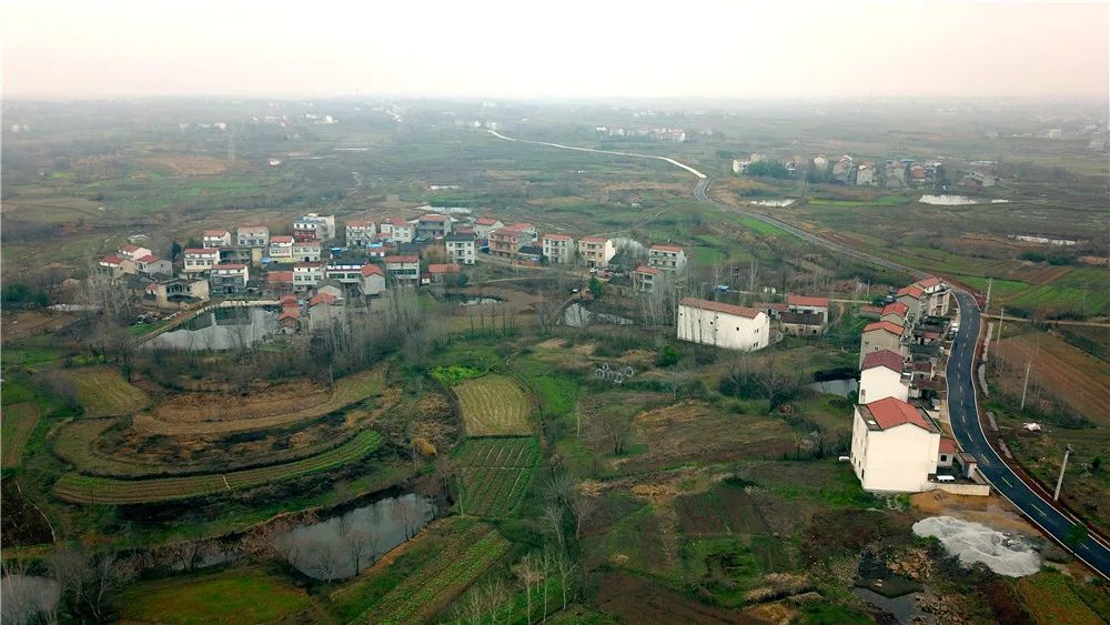 黄冈实行人口_黄冈师范学院(2)