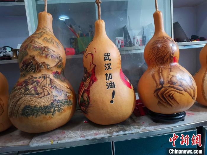 山东文艺工作者以艺抗“疫” 记录身边战“疫”