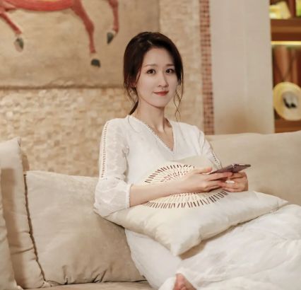 成年人的进退两难，都暴露在黑夜里