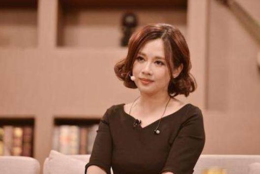 她18岁一夜成名，后嫁小8岁丈夫，现婚后8年因无