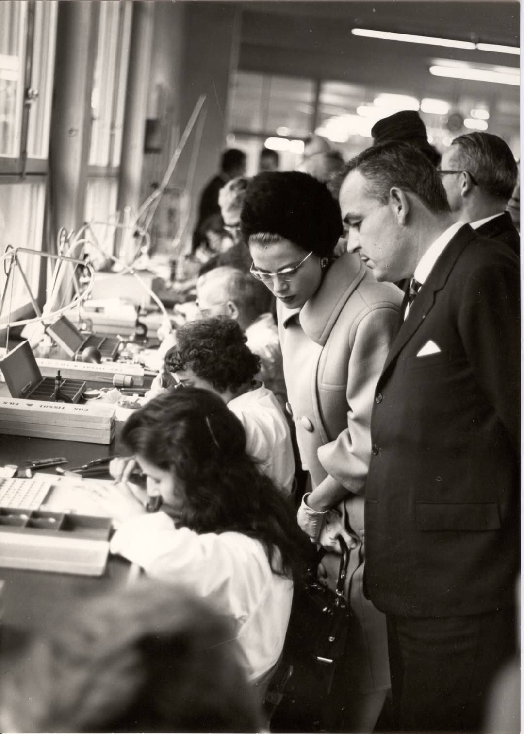 ��һ�̼�֤����TISSOT������봫��Ů�ԵĲ���֮Ե