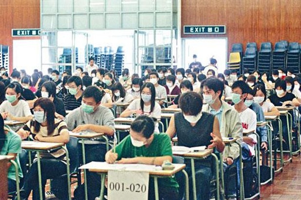 香港"高考"将如期举行 ，最早4月20日复课