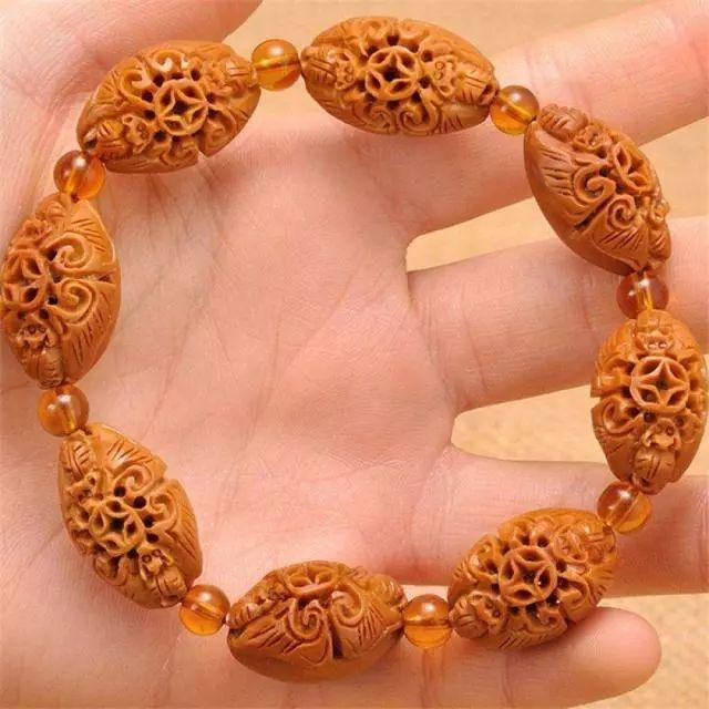 什么样的手串有盘玩的价值 c885831cfb964d64be1c28b193aa611d.jpeg