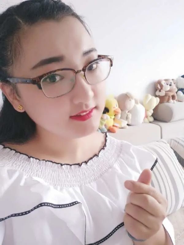 驰援日记于穆涵武汉方舱医院内90后的责任担当