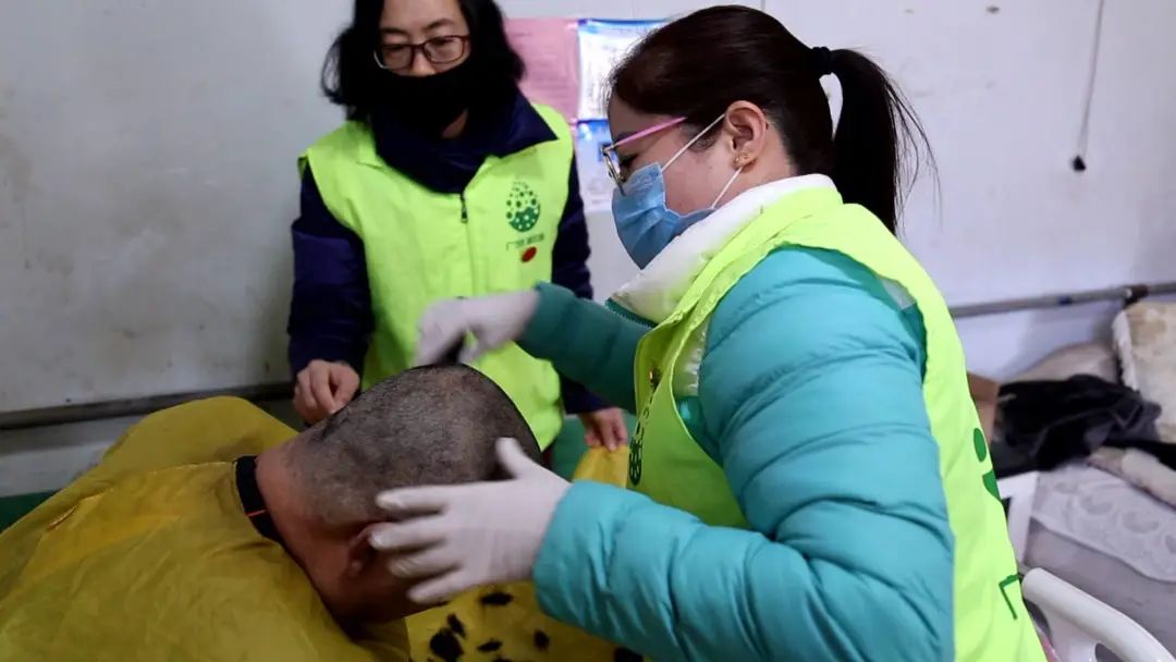 东营人口锐减_东营职业学院(2)