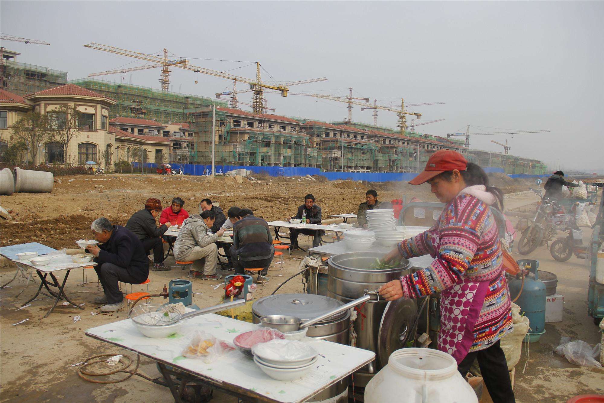 老年农民人口_重庆老年人口数据图(3)