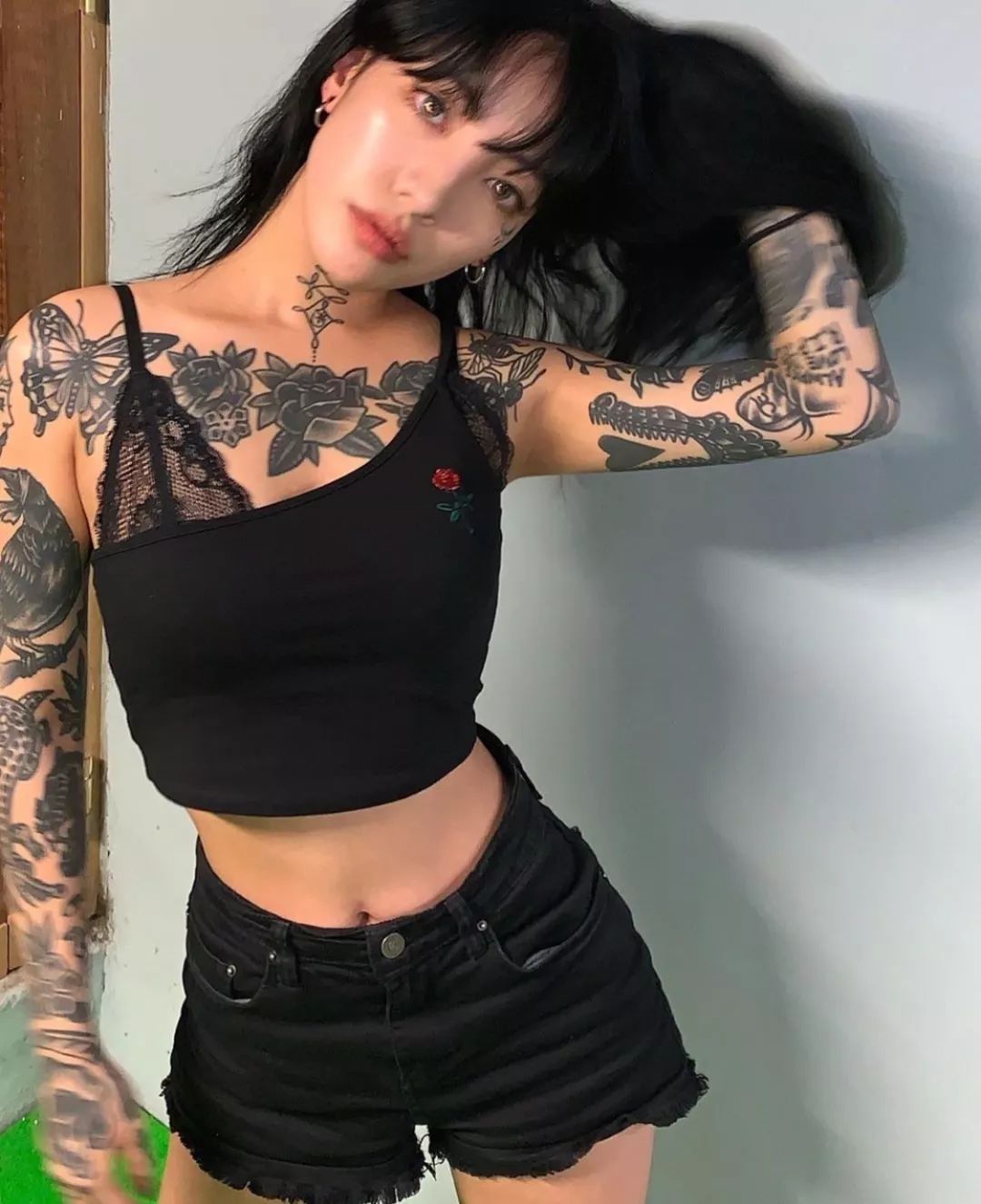 女纹身师为什么都是魔鬼身材?