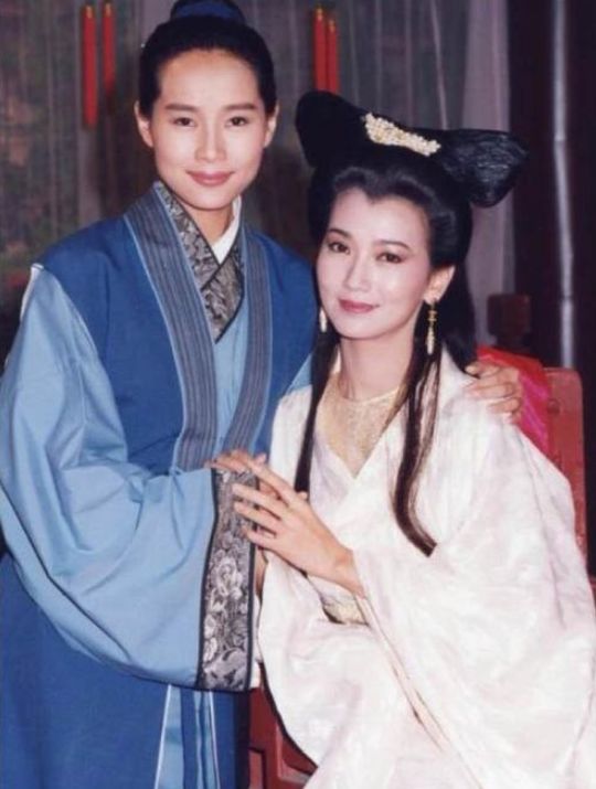 原创时隔28年,再看白娘子和许仙,赵雅芝还是那么美,而叶童老了