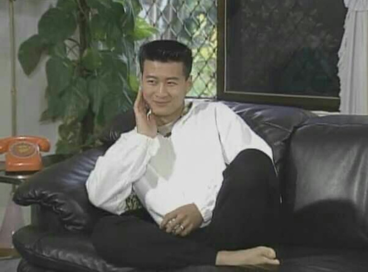他为了情人，与妻子分居9年却不离婚，如今落魄