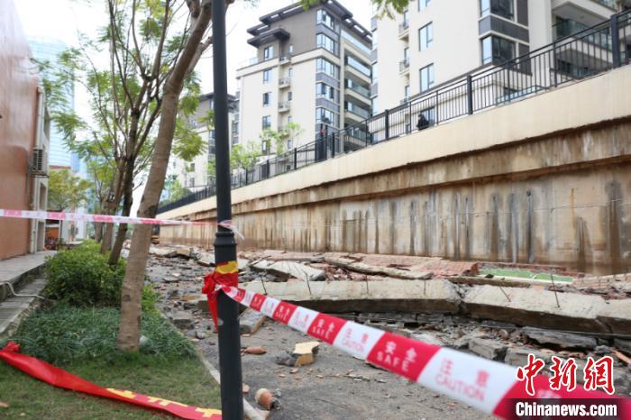 广西南宁一小学百米围墙坍塌无人员伤亡事故原因查明