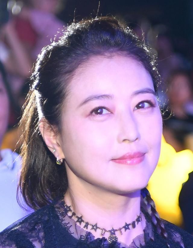 中国娱乐圈10位姓周的女明星一览,90年代的周慧敏是最